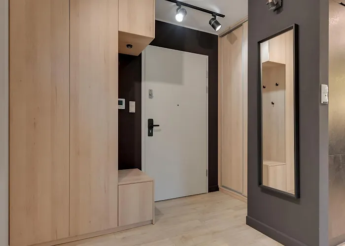 Forest Rivus With Parking By Lion アパート